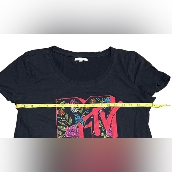 Maurice’s MTV Short Sleeve Women’s Floral Top Size M - Picture 8 of 9